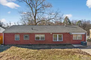 10235 Midland Blvd, Overland, MO 63114 - Photo 24