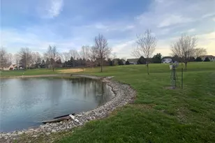 193 Berry Manor Cir, Saint Peters, MO 63376 - Photo 6