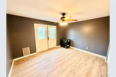 919 N 7th Street, De Soto, MO 63020 - Photo 16