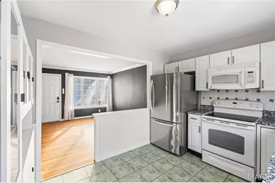 835 N Forest Avenue, Webster Groves, MO 63119 - Photo 6