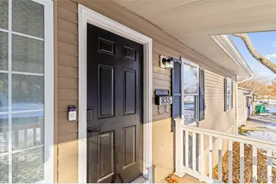835 N Forest Avenue, Webster Groves, MO 63119 - Photo 2