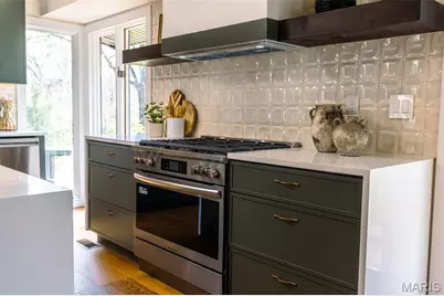 11814 Claychester Drive, Des Peres, MO 63131 - Photo 10