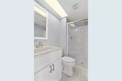 12026 Foxpoint Drive, Maryland Heights, MO 63043 - Photo 20