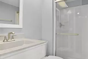 12026 Foxpoint Dr, Maryland Heights, MO 63043 - Photo 20