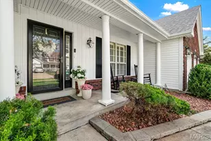 961 Weatherstone Dr, Saint Charles, MO 63304 - Photo 2