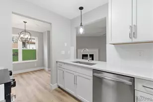 1209 Lofty Point Dr, Ballwin, MO 63021 - Photo 8