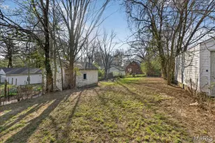 8808 Clifton Ave, Jennings, MO 63136 - Photo 24