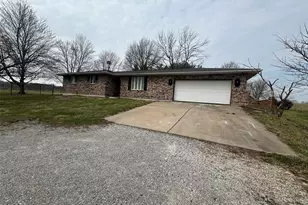 6636 Co Rd 423, Palmyra, MO 63461 - Photo 2