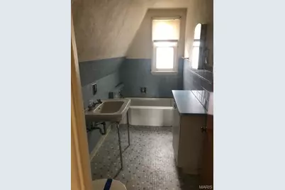 4467 Wilcox Avenue, Saint Louis, MO 63116 - Photo 14