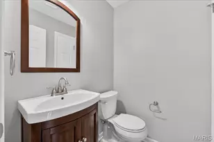 1038 Brooksgate Manor Dr, Kirkwood, MO 63122 - Photo 14