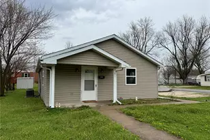 1203 W Main St, Bowling Green, MO 63334 - Photo 1