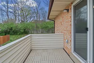 10135 Sakura Dr, Saint Louis, MO 63128 - Photo 30