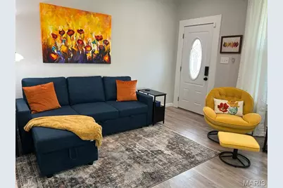 5366 Southwest Avenue, Saint Louis, MO 63139 - Photo 2