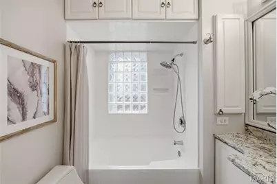 1055 Warson Woods Drive, Warson Woods, MO 63122 - Photo 32