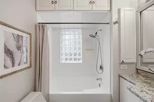 1055 Warson Woods Dr, Warson Woods, MO 63122 - Photo 32