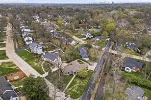 1055 Warson Woods Dr, Warson Woods, MO 63122 - Photo 58