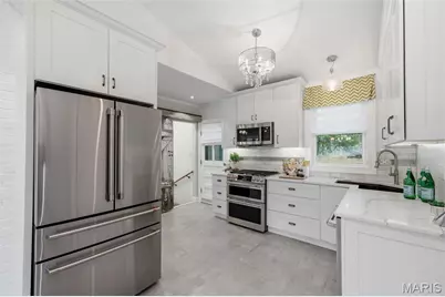 1055 Warson Woods Drive, Warson Woods, MO 63122 - Photo 22