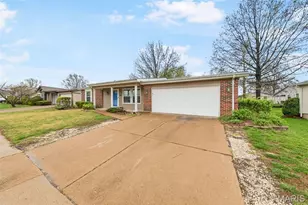 6520 Galewood Ct, Saint Louis, MO 63129 - Photo 2