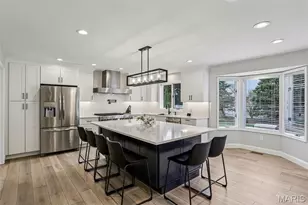 16 Huntington Pkwy, Saint Charles, MO 63301 - Photo 4