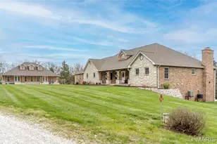 130 Valley Oaks Ln, Union, MO 63084 - Photo 2