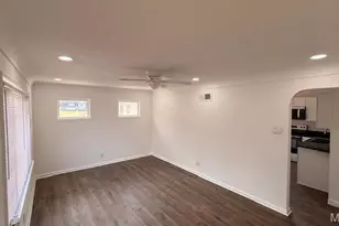 10115 Toelle Ln, Saint Louis, MO 63137 - Photo 4
