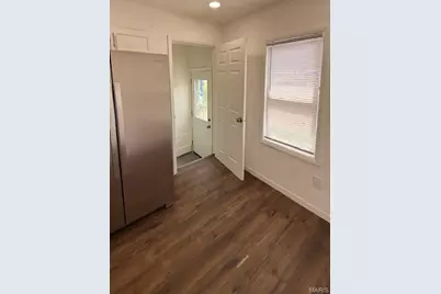 10115 Toelle Lane, Saint Louis, MO 63137 - Photo 32