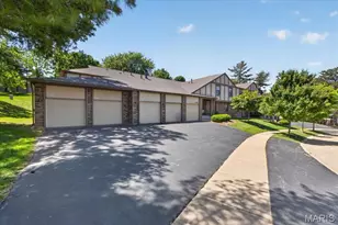 2315 Seven Pines Dr, Maryland Heights, MO 63146 - Photo 2