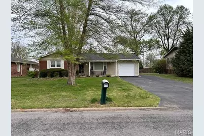 904 Crescent Drive, Sikeston, MO 63801 - Photo 1