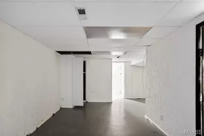 10185 Green Valley Drive, Saint Louis, MO 63136 - Photo 28