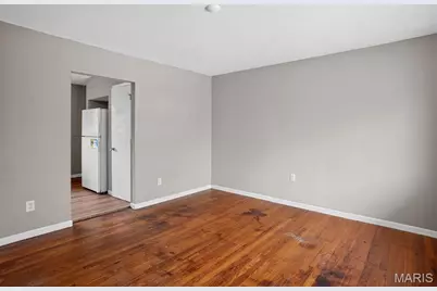 10185 Green Valley Drive, Saint Louis, MO 63136 - Photo 8