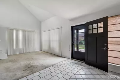 4377 Kingbolt Boulevard, Saint Louis, MO 63129 - Photo 4