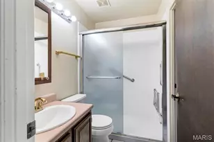 4377 Kingbolt Blvd, Saint Louis, MO 63129 - Photo 10