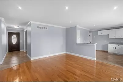 3580 Greenway Chase Drive, Florissant, MO 63031 - Photo 6