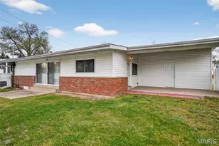 2670 Northridge Pl, Florissant, MO 63033 - Photo 2