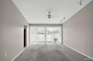 2670 Northridge Pl, Florissant, MO 63033 - Photo 14