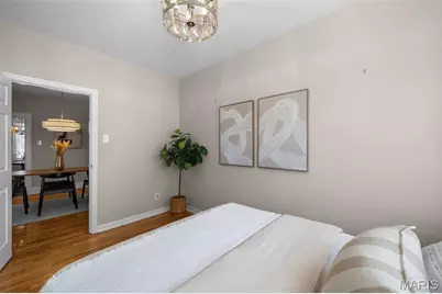 8913 Lawn Avenue, Brentwood, MO 63144 - Photo 12