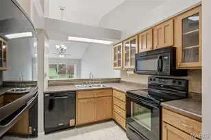 13 Kemper Ct, Lake Saint Louis, MO 63367 - Photo 14