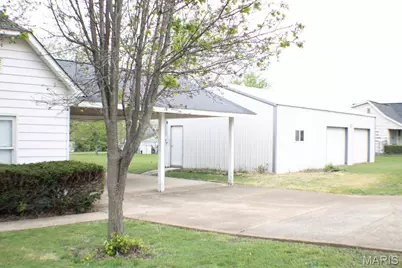 113 S Ravencrest Street, Desloge, MO 63601 - Photo 2