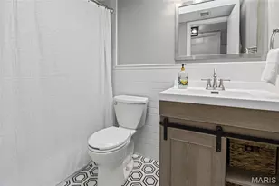 13453 Coliseum Dr, Chesterfield, MO 63017 - Photo 16