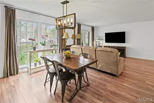 13453 Coliseum Dr, Chesterfield, MO 63017 - Photo 18