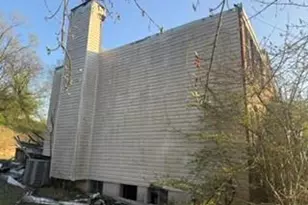 1100 La Roux Ct, Saint Louis, MO 63137 - Photo 2