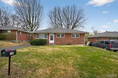 1146 Reale Avenue, Saint John, MO 63138 - Photo 2