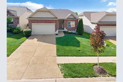 1247 Emerald Gardens Drive, Saint Peters, MO 63376 - Photo 2