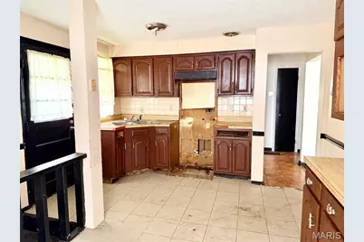 8150 Rector Drive, Berkeley, MO 63134 - Photo 16