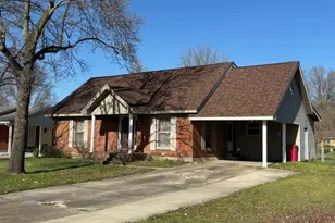 908 Davis Blvd, Sikeston, MO 63801 - Photo 2