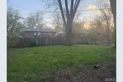 1144 June Avenue, Saint Louis, MO 63138 - Photo 4