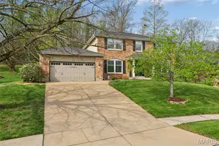 605 Waterford Ridge Ct, Ballwin, MO 63021 - Photo 4