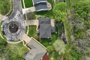 605 Waterford Ridge Ct, Ballwin, MO 63021 - Photo 12