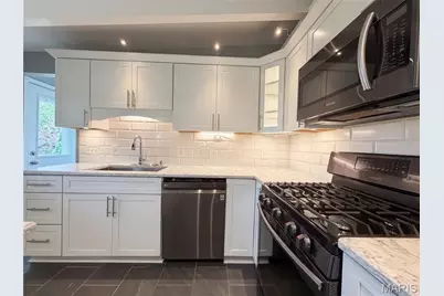 510 Wicklow Drive, Ballwin, MO 63021 - Photo 8