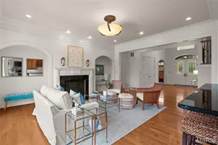 511 S Warson Rd, Ladue, MO 63124 - Photo 10